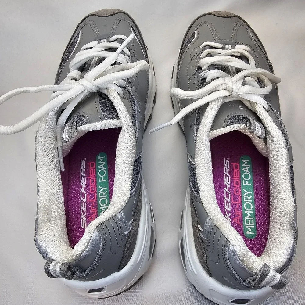 Skechers DLites Women's Size 7 Gray White Chunky Sneakers Air Cooled Memory Foam